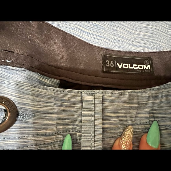 Volcom Board shorts - Picture 2 of 3